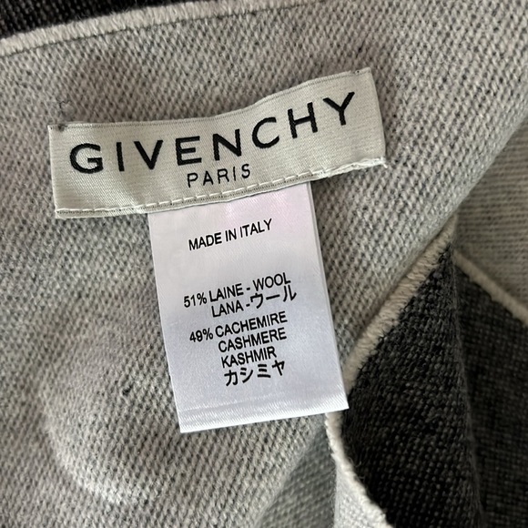 NWOT Givenchy Logo Jacquard Wool & Cashmere Scarf - Picture 5 of 7